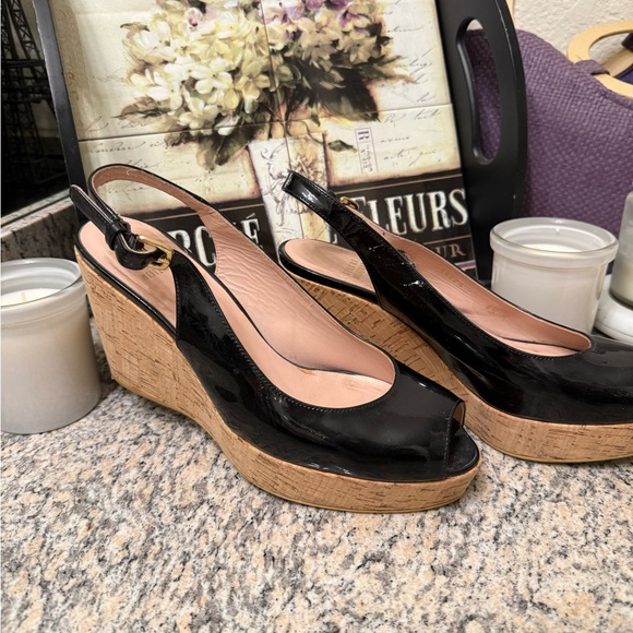 Stuart Weitzman Riviera Patent Leather Cork Wedge Slingback Sandals 8.5 - Picture 3 of 7